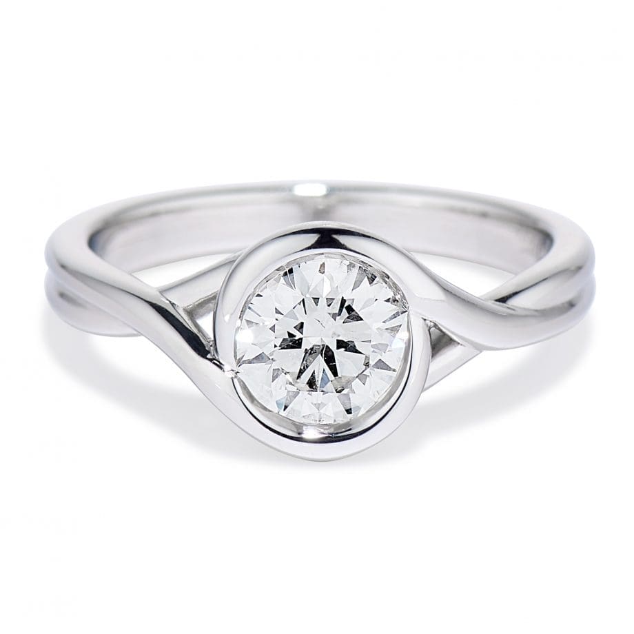 Petite Embrace Ring